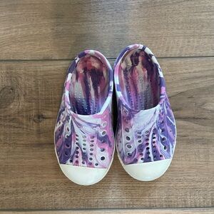 Natives, Size C6. Purple and pink tie dye